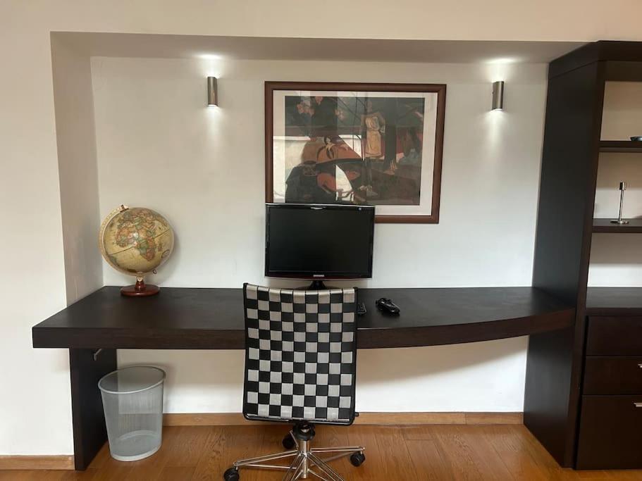 Down Town Spacious Duplex With Private Parking & Game Room Brüssel Exterior foto